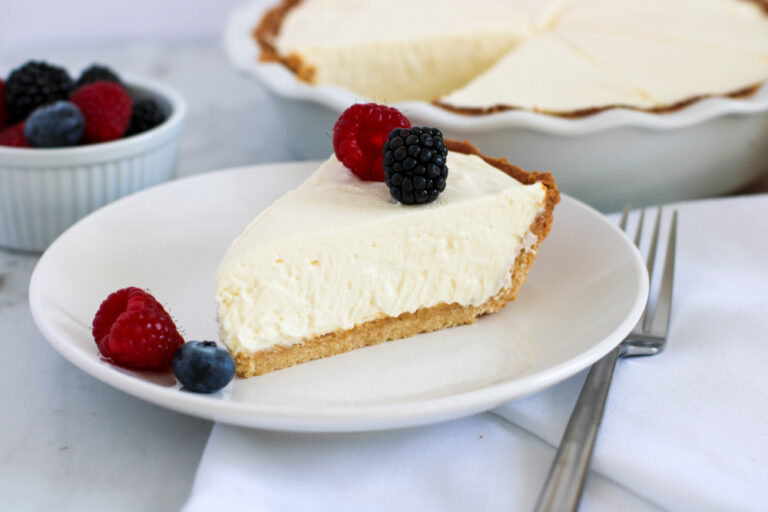 No Bake Keto Cheesecake Recipe With Low Carb Crust